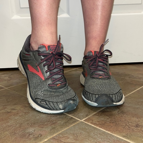 used brooks running shoes